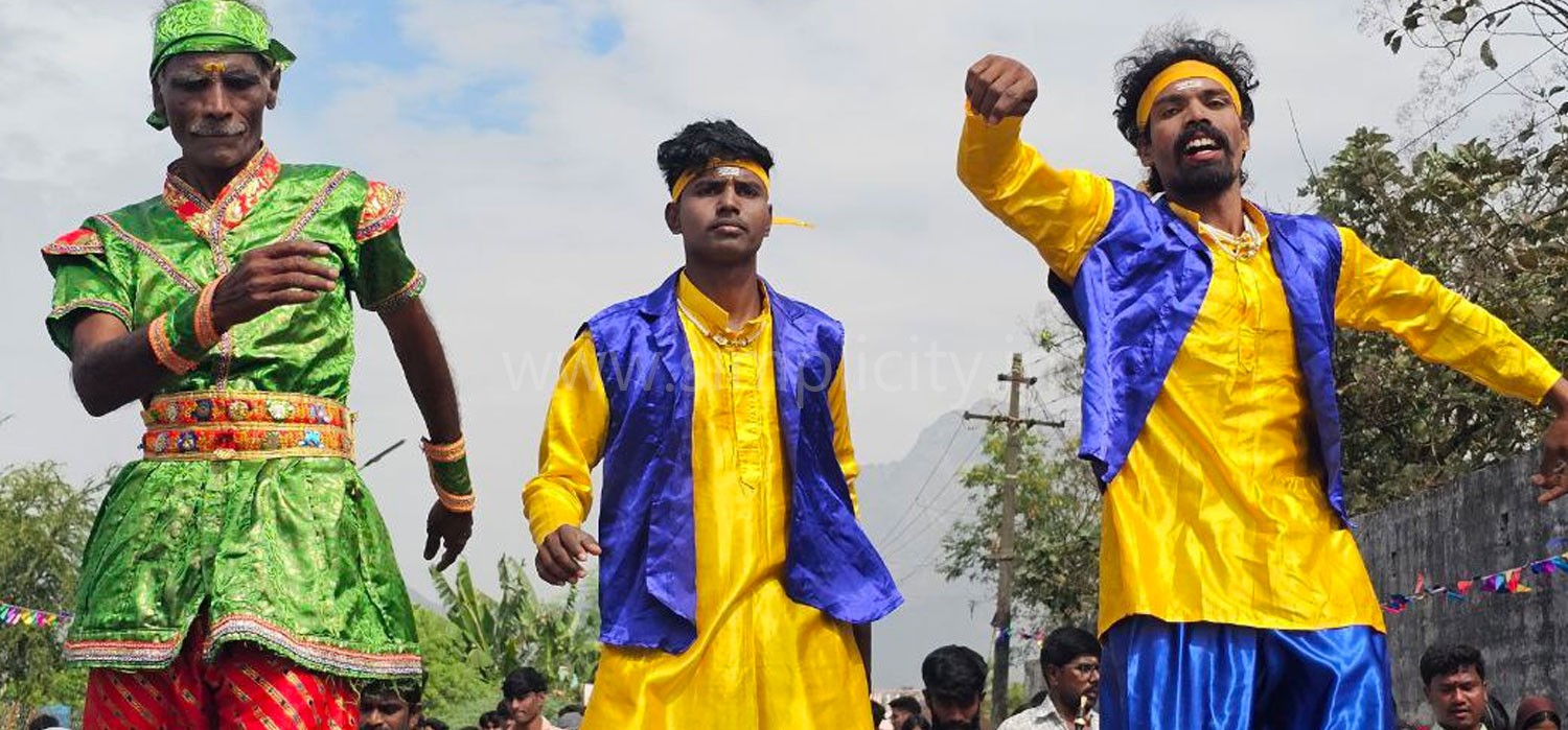 கோவை ஏஜேகே கல்லூரியில் பொங்கல் விழா