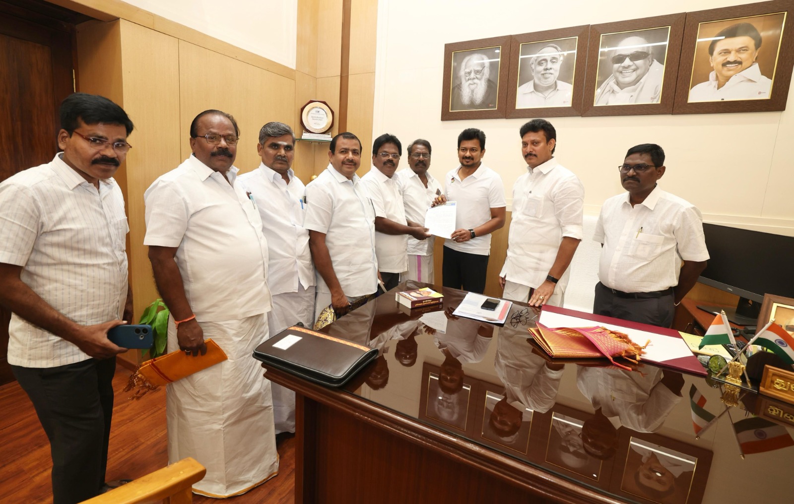 உதயநிதியை டிட்டோஜாக் அமைப்பினர் சந்தித்து கோரிக்கை மனு