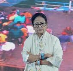 பாஜக ஐடி விங் உருவாக்கிய செயலிகளை பயன்படுத்தும் தேர்தல் ஆணையம்” - மம்தா பானர்ஜி குற்றச்சாட்டு