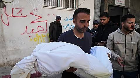 போர்நிறுத்தம்? இஸ்ரேலின் துப்பாக்கிச் சூட்டில் பாலஸ்தீன சிறுமி கொலை; 424 உயிர்ப் பலிகள்!