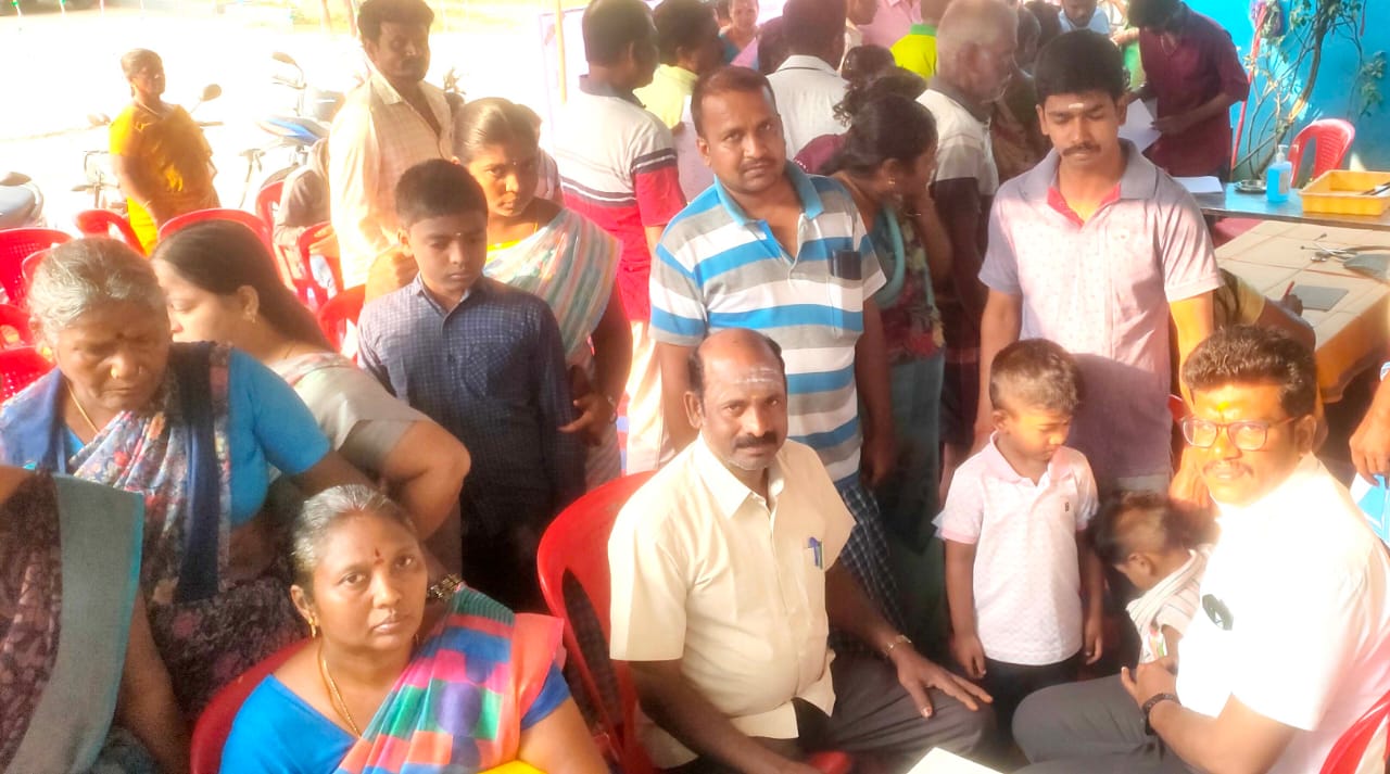 *அரசம்பட்டி சாரு மருத்துவமனையில் இலவச மருத்துவ முகாம்*