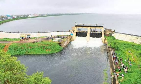 தவழும் நீர் பந்தல்