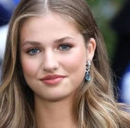 150 ஆண்டுக்குப் பிறகு ஸ்பெயினின் மகாராணியாகிறார் லியோனர்!