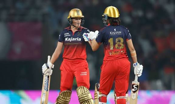 மகளிர் பிரீமியர் லீக்: உ.பி. வாரியர்சை வீழ்த்தி பெங்களூரு அபார வெற்றி