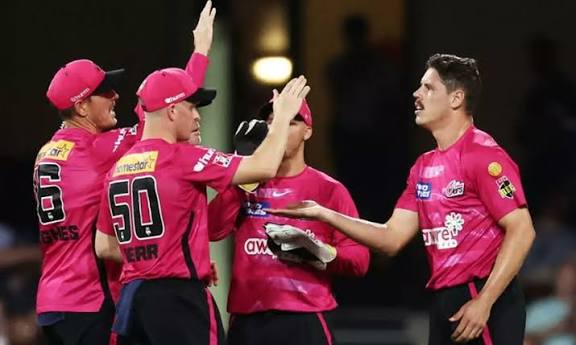 பிக்பாஷ் லீக் தொடர்: இறுதிப்போட்டிக்கு முன்னேறியது சிட்னி சிக்சர்ஸ்