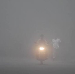 சென்னை உள்ளிட்ட வட மாவட்டங்களில் கடும் குளிரால் மக்கள் பாதிப்பு