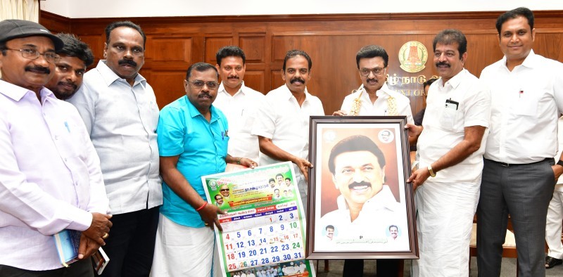 முதல்வருக்கு தமிழ்நாடு தொடக்கப்பள்ளி ஆசிரியர் மன்ற நிர்வாகிகள் நன்றி