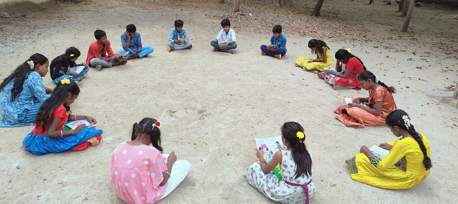 பென்னாகரத்தில் புத்தகங்களுடன் புத்தாண்டு ....