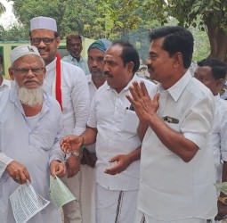 புவனகிரி தொகுதியில் அதிமுகவினர் தேர்தல் பிரசாரம்