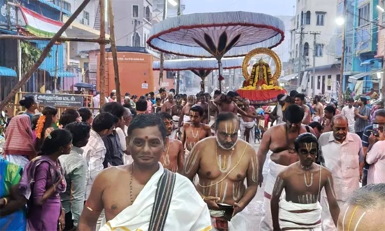 திருவள்ளூர் வீரராகவ பெருமாள் கோவிலில் நேற்று ரத சப்தமி விழா