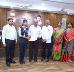 கரூரில் இளைஞர் இலக்கிய திருவிழா