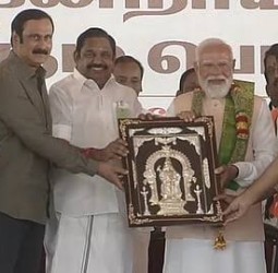 மதுராந்தகத்தில் தேஜகூ பொதுக் கூட்டம் - பிரதமர் மோடி உள்ளிட்ட தலைவர்கள் பங்கேற்பு