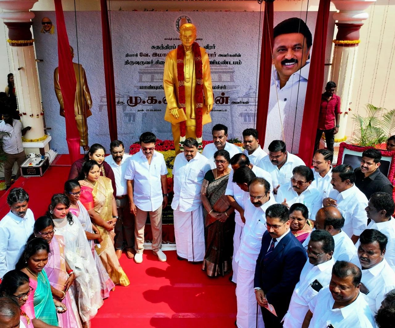 பரமக்குடியில் தியாகி இமானுவேல் சேகரன் திருவுருவச்சிலை