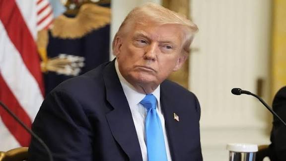 தென் கொரியா பொருட்களுக்கு 10% கூடுதல் வரி: டிரம்ப் உத்தரவு