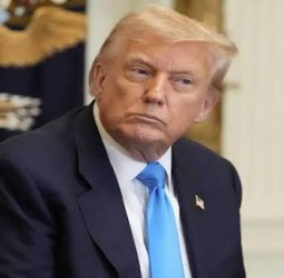 தென் கொரியா பொருட்களுக்கு 10% கூடுதல் வரி: டிரம்ப் உத்தரவு