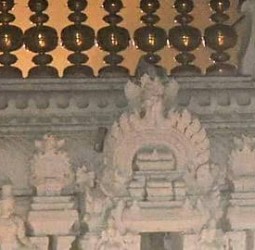 நள்ளிரவில் குடிபோதையில் திருப்பதி கோவிந்தராஜர் கோயில் கோபுரம் மீது ஏறிய நபர் கைது