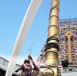 திருப்போரூா் கந்தசாமி கோயில் நிலங்கள் ஆக்கிரமிப்பு: அறநிலையத் துறைக்கு உயா்நீதிமன்றம் உத்தரவு