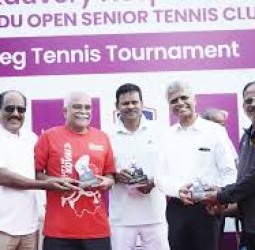 மூத்த குடிமக்களுக்கான டென்னிஸ் போட்டி