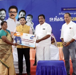 மதுரை மாவட்டம் திருப்பாலை இ.எம்.ஜி யாதவா கல்லூரியில் நேற்று நடந்த விழா