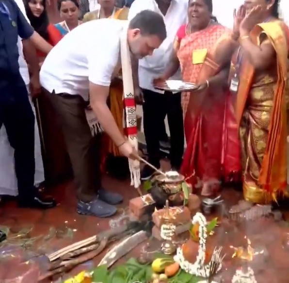 கூடலூர் பள்ளி பொன் விழாவுக்கு வந்த ராகுல்காந்தி