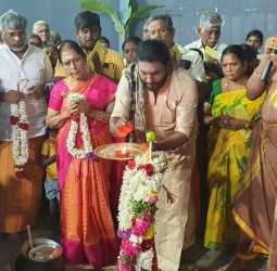இந்து அன்னையர் முன்னணி சார்பில் நடைபெற்ற வேல் வழிபாடு