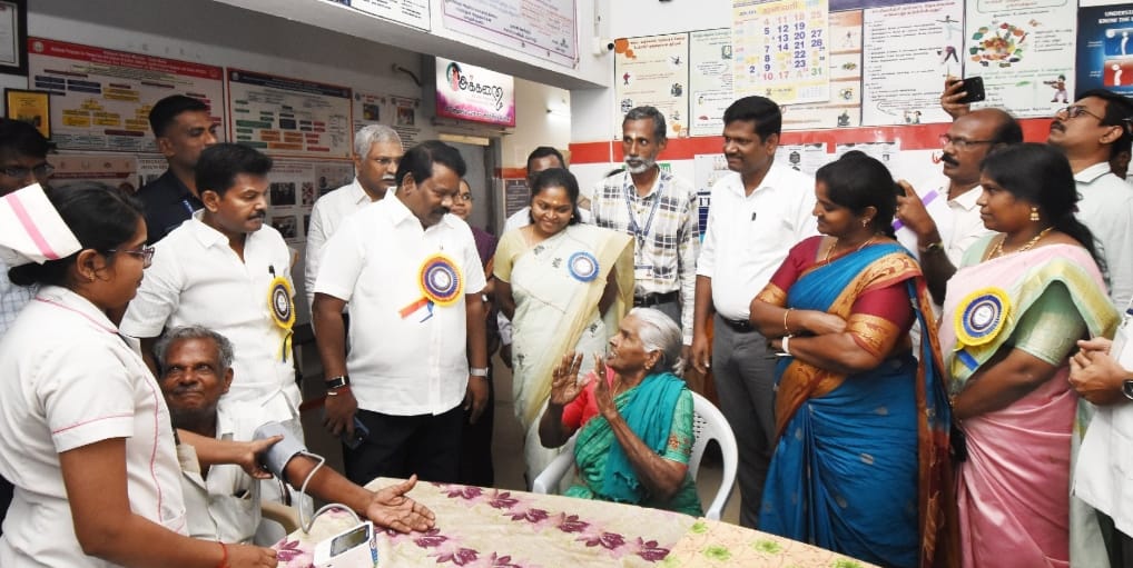 ஆரம்ப சுகாதார நிலையத்தில் சட்டமன்ற பொது கணக்கு குழுத்தலைவர் செல்வப் பெருந்தகை தலைமையில் குழு வினர் ஆய்வு