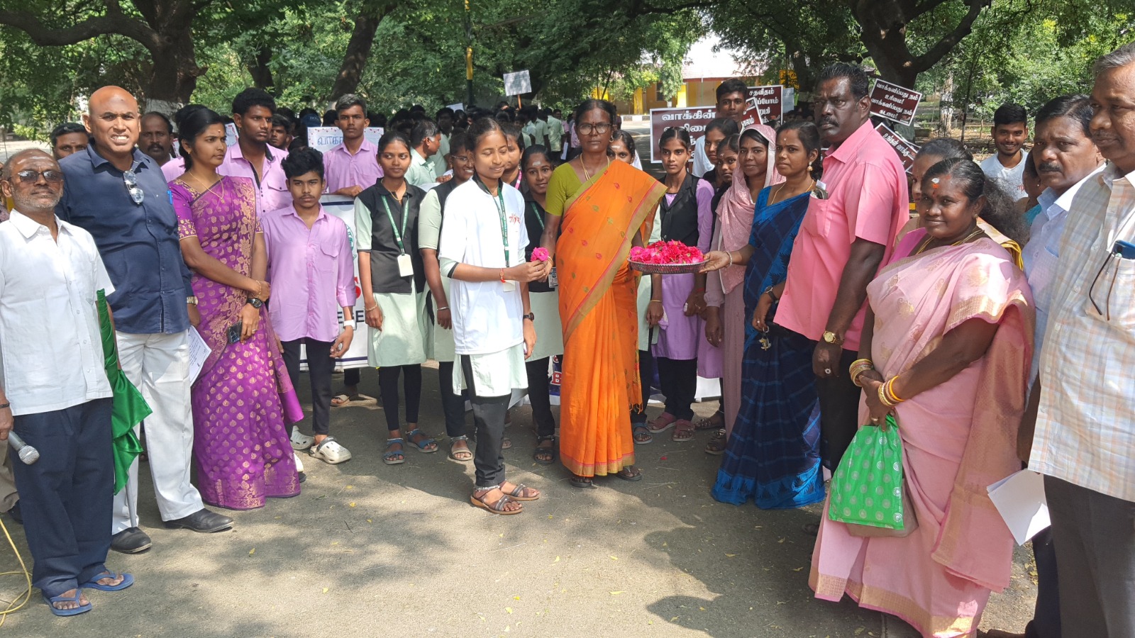 கோவில்பட்டியில் நடந்த வாக்காளர் தின விழிப்புணர்வு பேரணி