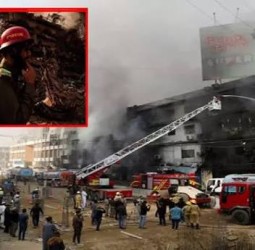 பாகிஸ்தான்: வணிக வளாக தீ விபத்தில் பலி எண்ணிக்கை 61 ஆக உயர்வு