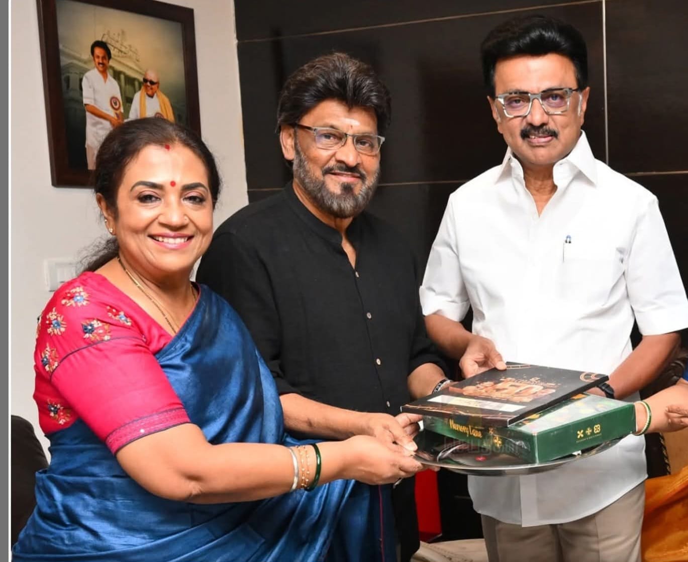 வருகிற 7ம் தேதி நடக்கும் விழாவுக்கு முதலமைச்சர் ஸ்டாலினை, பாக்யராஜ் தம்பதியர் சந்தித்து அழைப்பிதழ்