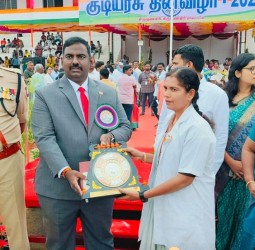 சிறந்த குடும்பநல சிகிச்சை அளித்த மகப்பேறு மருத்துவர் வெண்தாமரைக்கு விருது