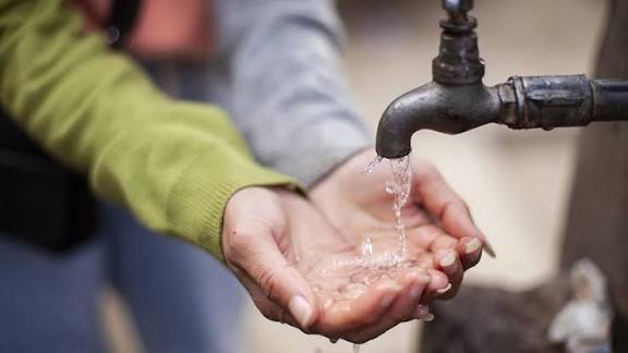 குஜராத் காந்தி நகரில் 70 பேருக்கு டைஃபாய்டு: மனித உரிமைகள் ஆணையம் விசாரணை