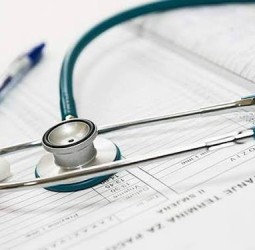 முதுநிலை மருத்துவப் படிப்பு சோ்க்கை: கட்-ஆஃப் குறைப்பு- 18,000 இடங்கள் காலியாக இருப்பதால் நடவடிக்கை