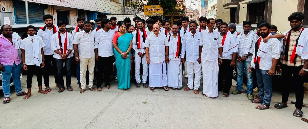 50-க்கும் மேற்பட்ட இளைஞர்கள் அமைச்சர் அன்பரசன் முன்னிலையில் தி.மு.க.வில் இணைந்தனர்
