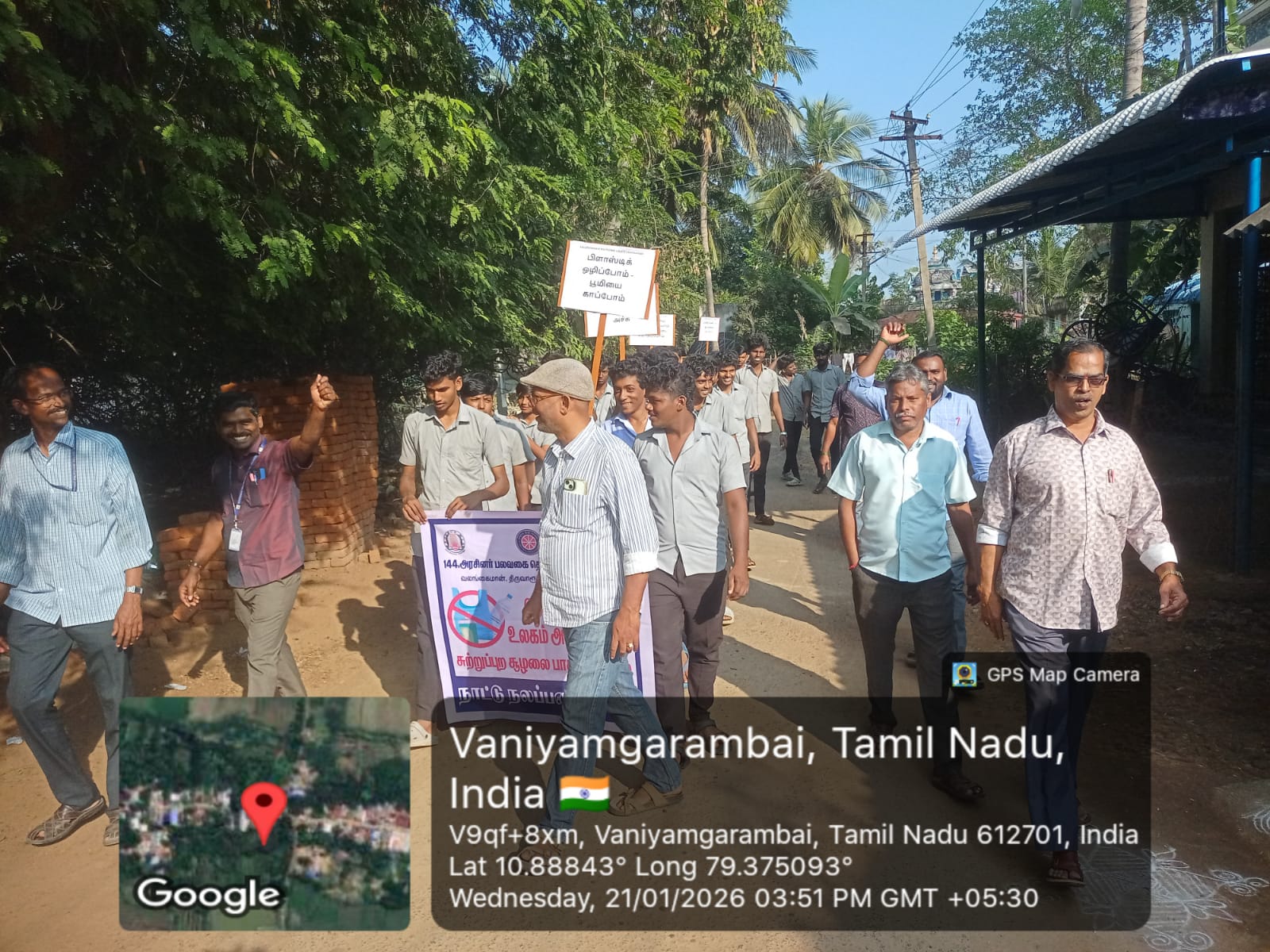 வலங்கைமான் பாலிடெக்னிக் கல்லூரி மாணவர்கள் சேவை செய்யும் நாட்டு நலப்பணி திட்ட சிறப்பு முகாம்